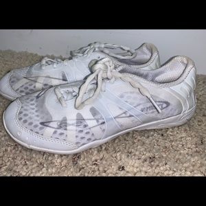 Nfinity cheer shoes